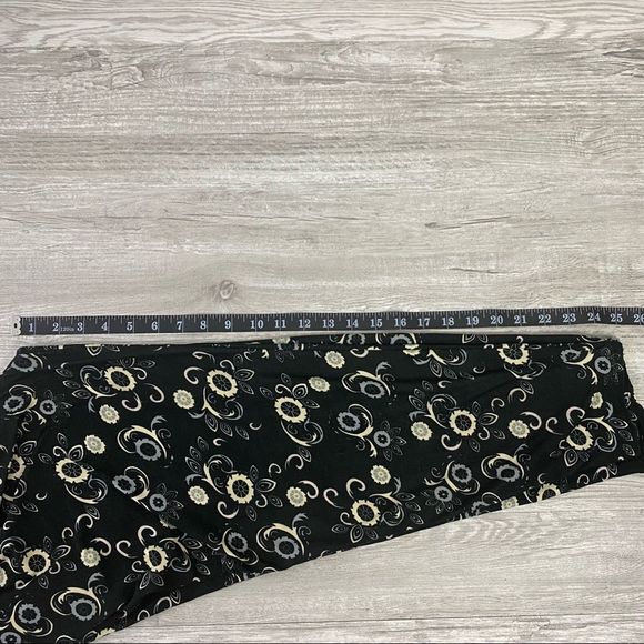 Black bohemian Casual Pants - Picture 6 of 7